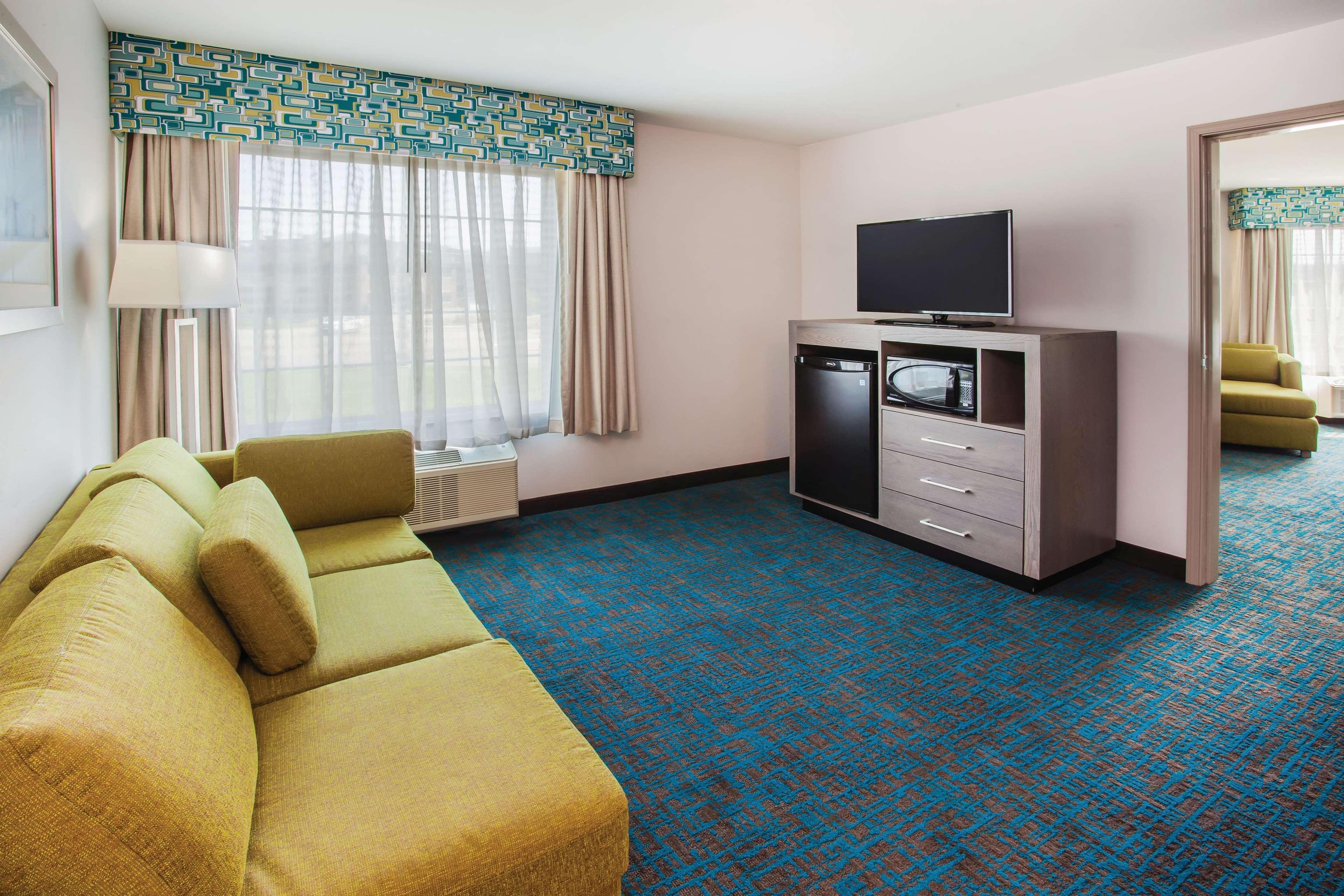 La Quinta By Wyndham St. Paul-Woodbury Hotel Ngoại thất bức ảnh