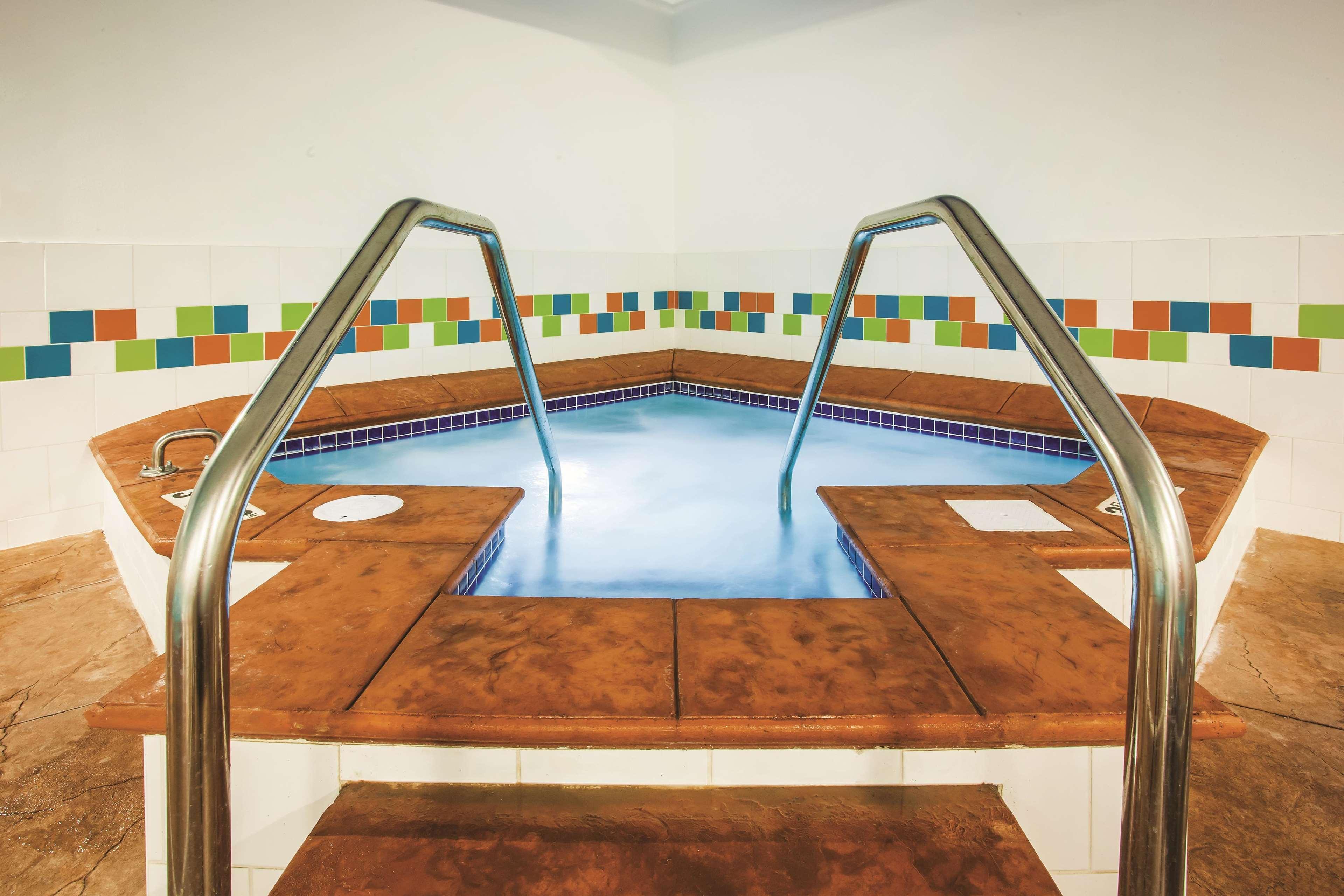 La Quinta By Wyndham St. Paul-Woodbury Hotel Ngoại thất bức ảnh