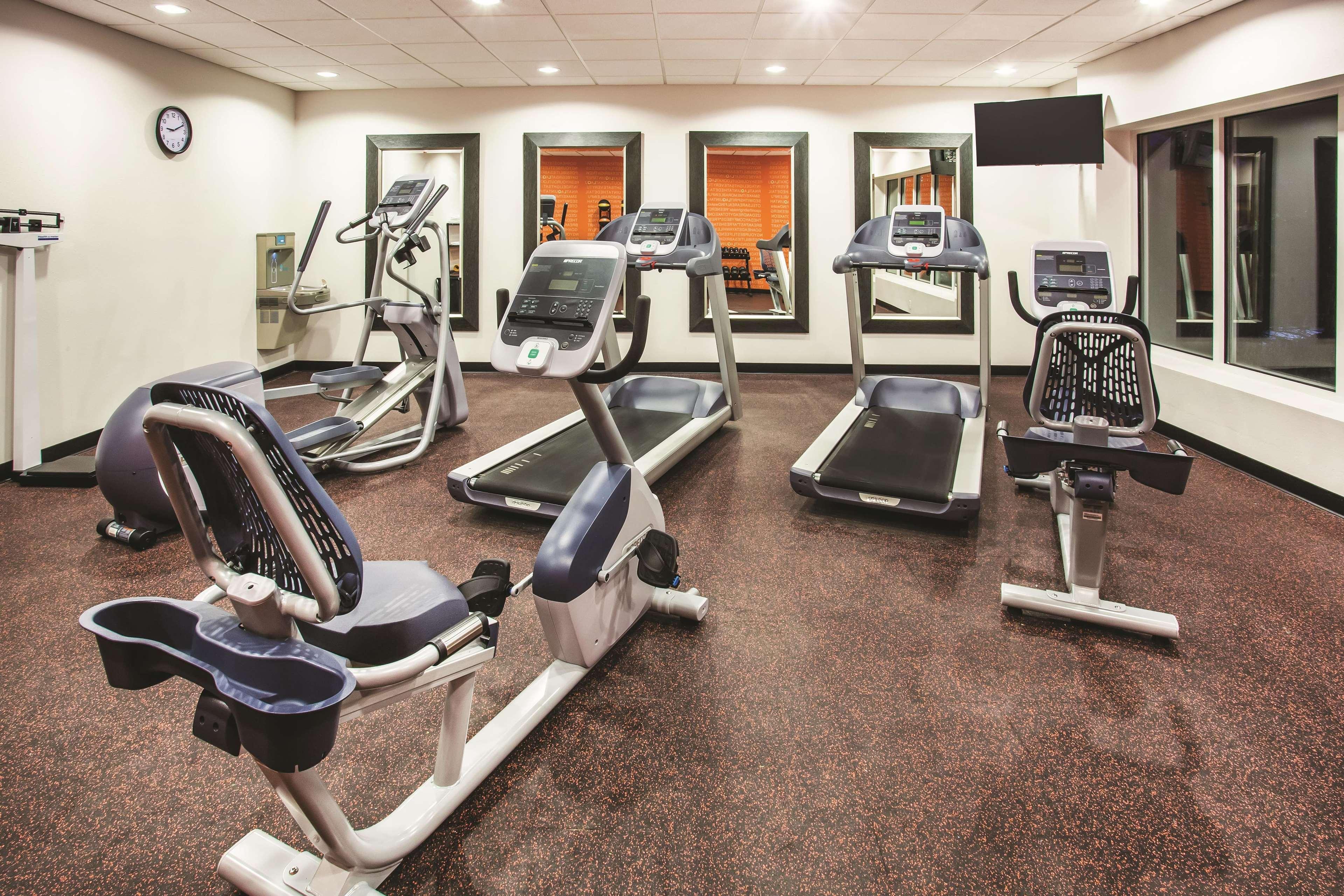 La Quinta By Wyndham St. Paul-Woodbury Hotel Ngoại thất bức ảnh