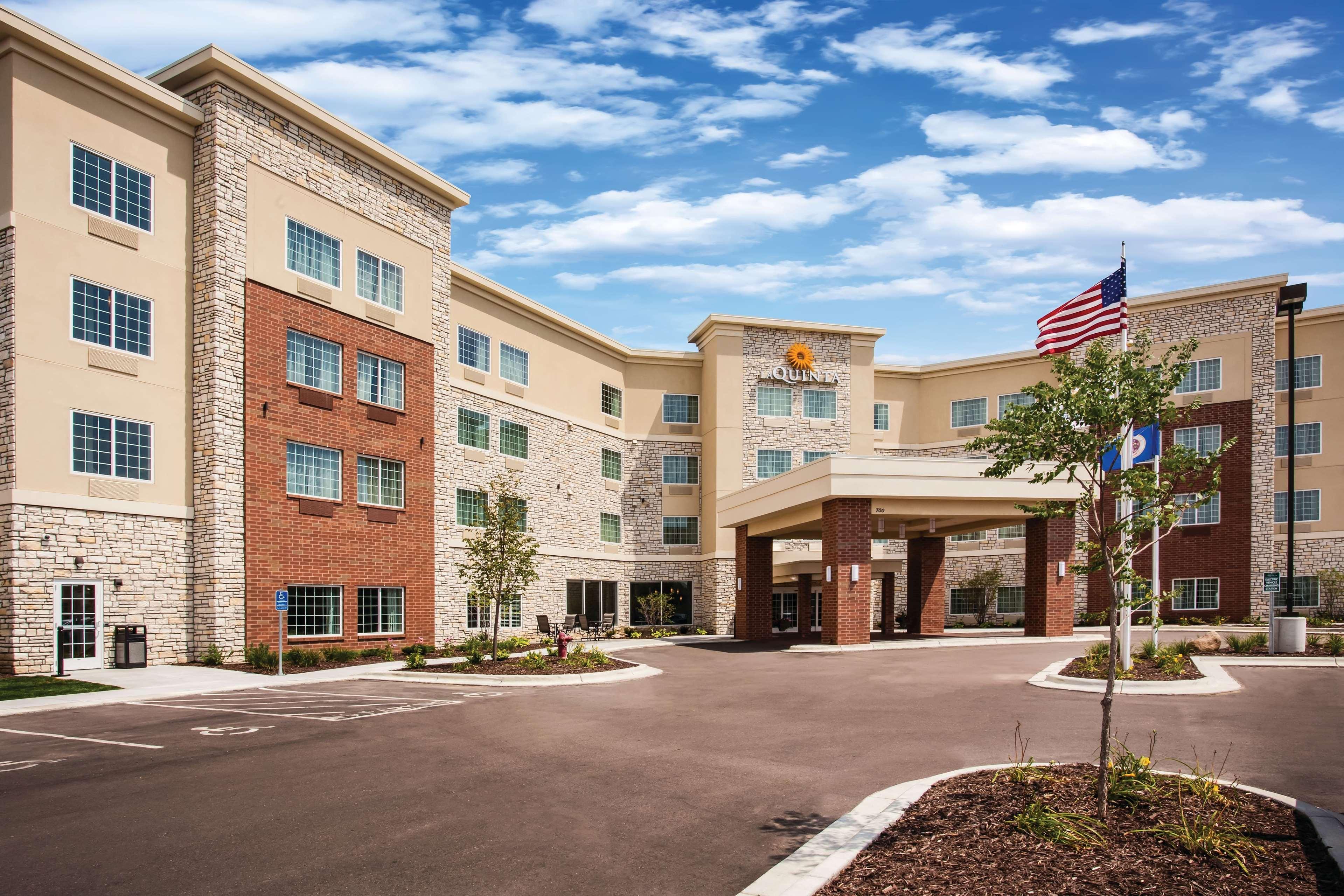 La Quinta By Wyndham St. Paul-Woodbury Hotel Ngoại thất bức ảnh