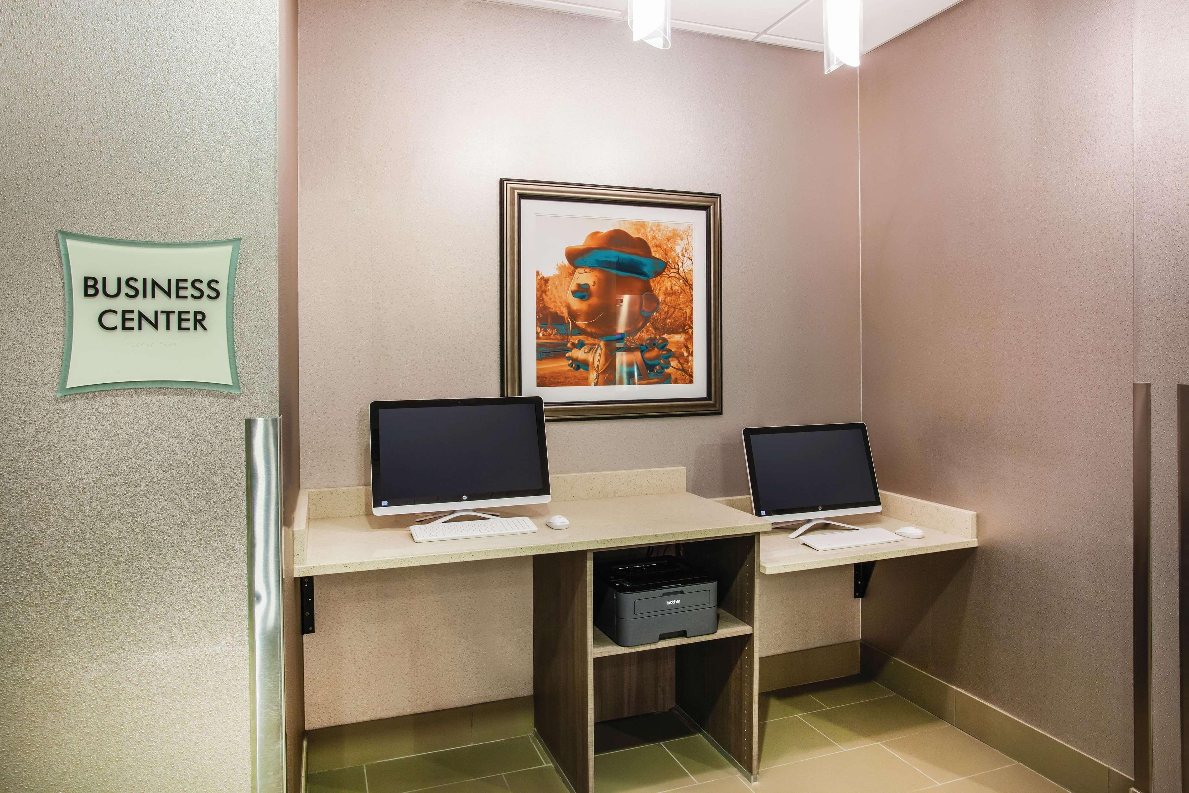 La Quinta By Wyndham St. Paul-Woodbury Hotel Ngoại thất bức ảnh
