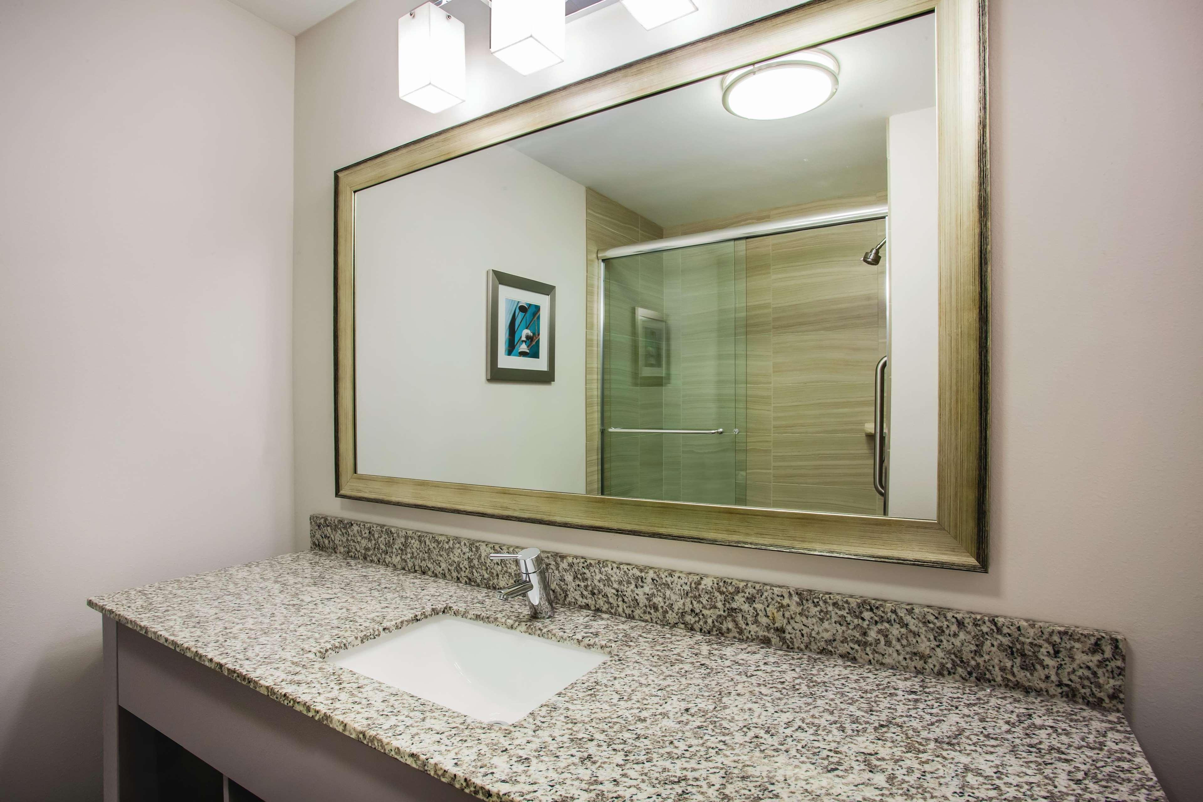 La Quinta By Wyndham St. Paul-Woodbury Hotel Ngoại thất bức ảnh