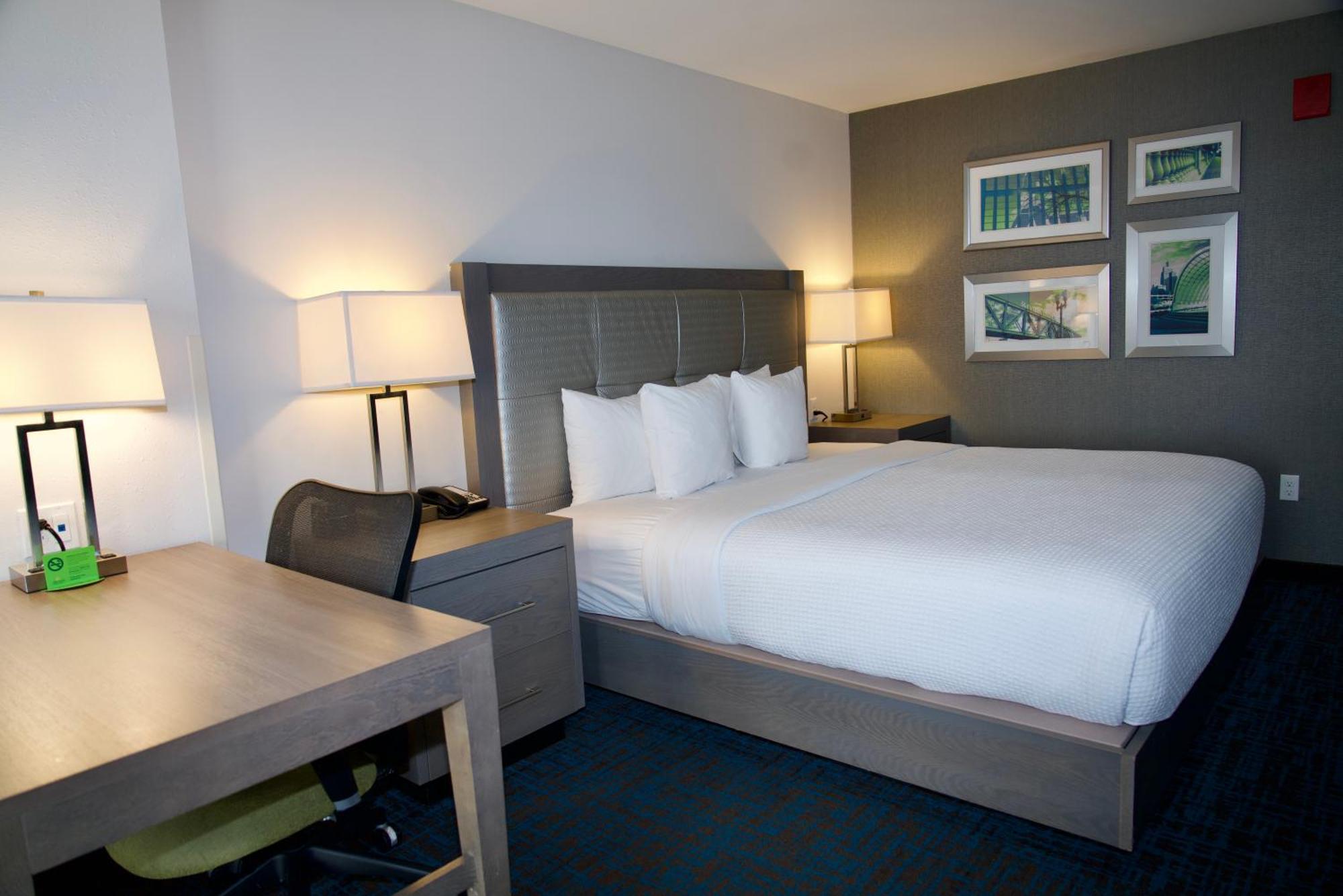 La Quinta By Wyndham St. Paul-Woodbury Hotel Ngoại thất bức ảnh