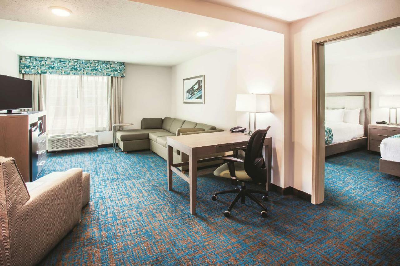 La Quinta By Wyndham St. Paul-Woodbury Hotel Ngoại thất bức ảnh